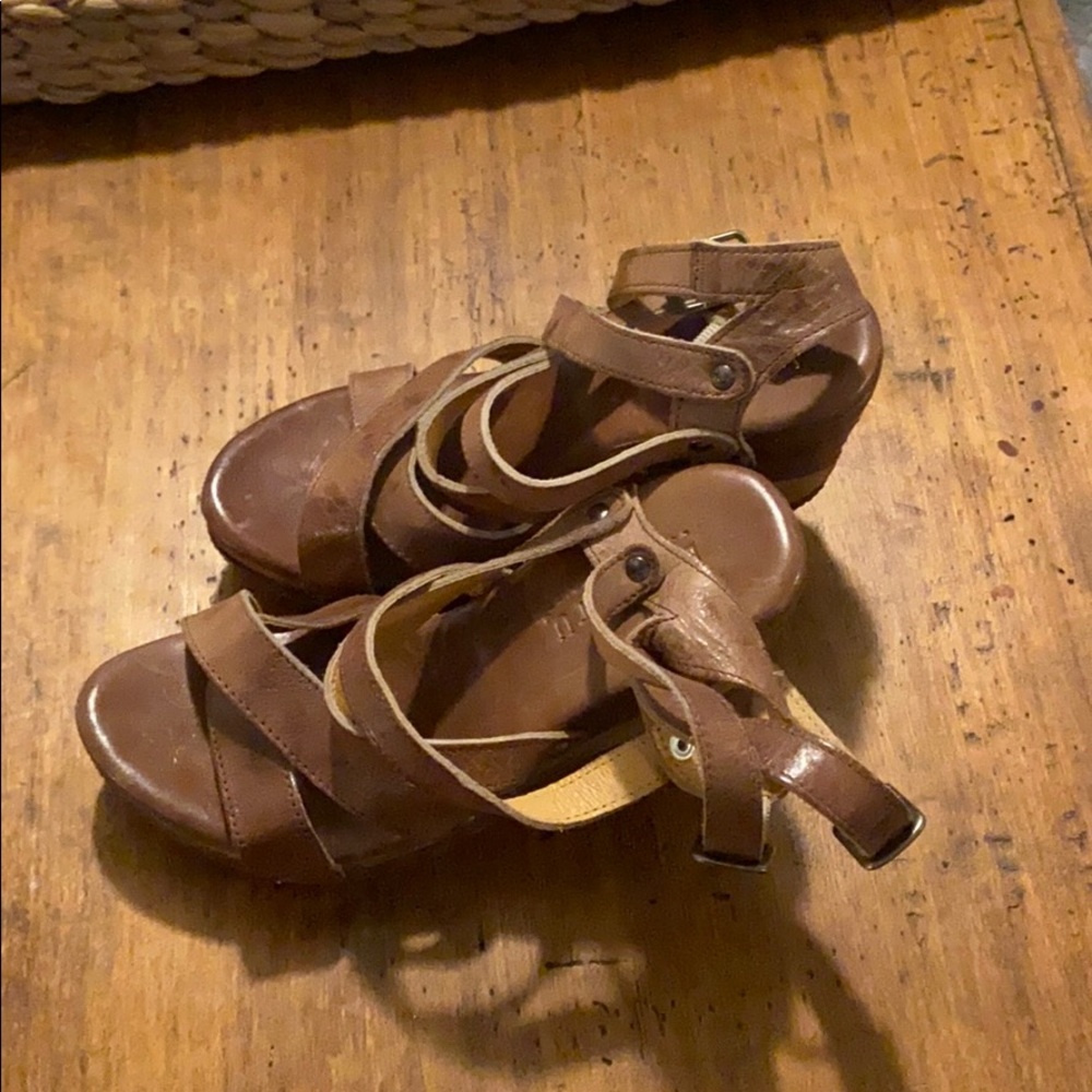 Never worn pair of Bed: Stu